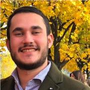 Dottore in Turismo management del territorio e prossimo ad iniziare il master in Food&Wine communication ma soprattutto grande grandissimo amante della Storia Contemporanea e non